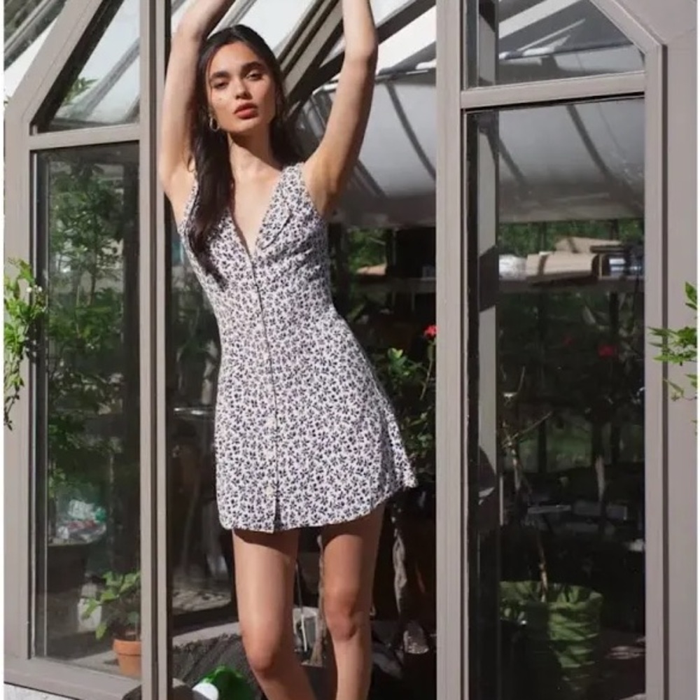 Floral Sleeveless Dress - blue and white